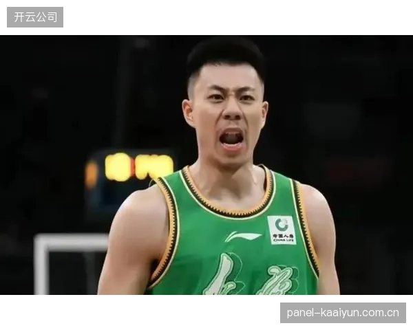 上海男篮休赛期成功引援，张镇麟加盟助球队实力完成蜕变。